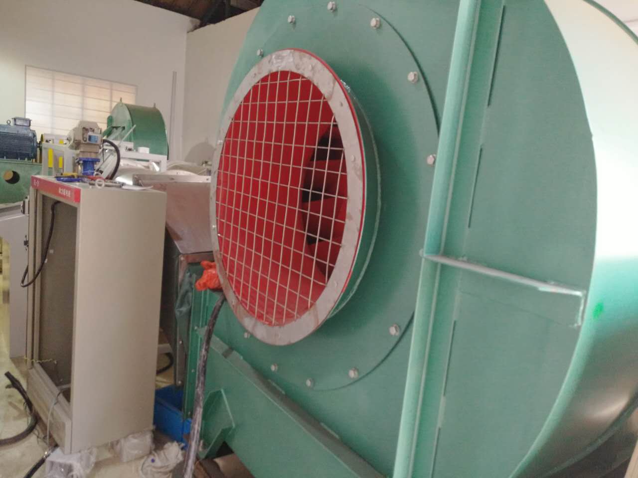 河南新鄉(xiāng)某實(shí)驗(yàn)室風(fēng)機(jī)抗噪實(shí)驗(yàn)?！? class=